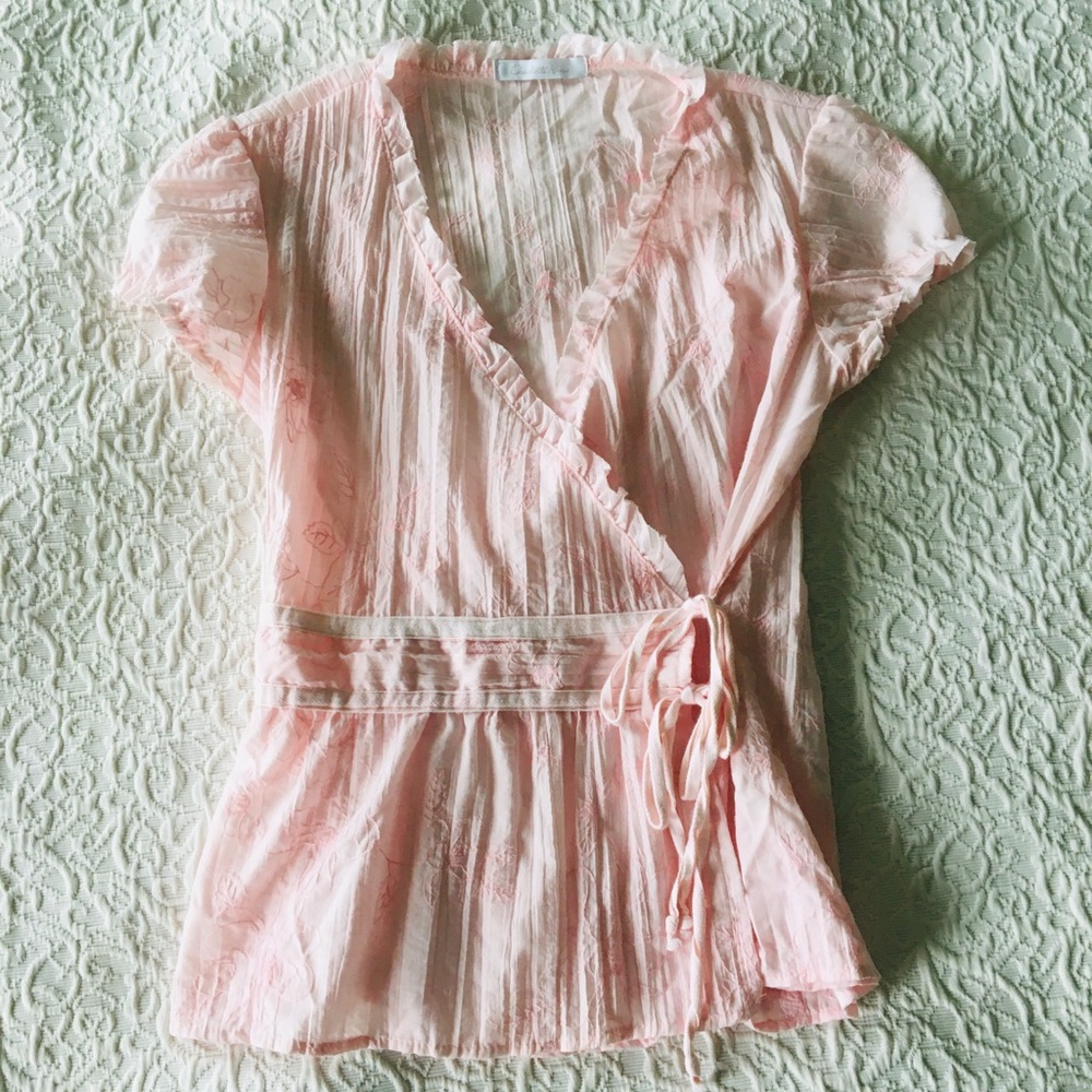 Gorgeous Charlotte Russe Tie Waist Top
